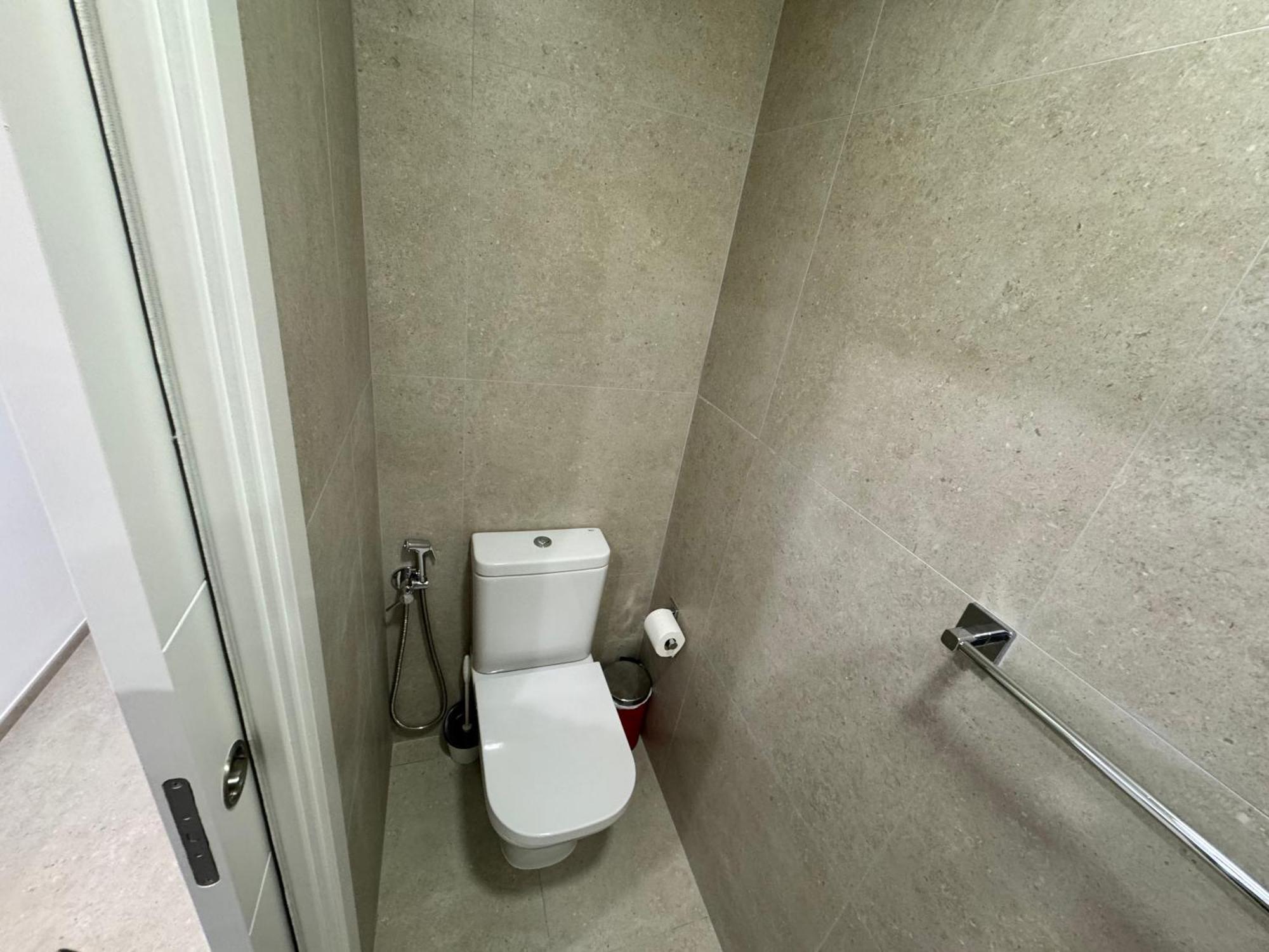 Piso Nuevo Al Lado Del Mar Valence
