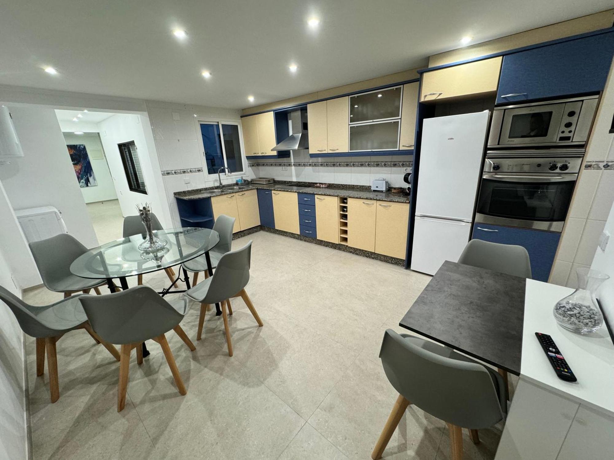 Appartamento Piso Nuevo Al Lado Del Mar
